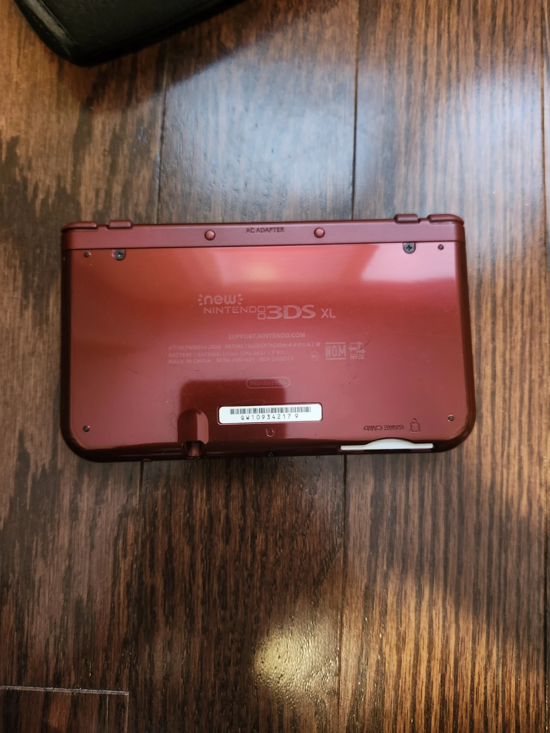 Nintendo New 3DS XL Red with Case & Charger - photo 5