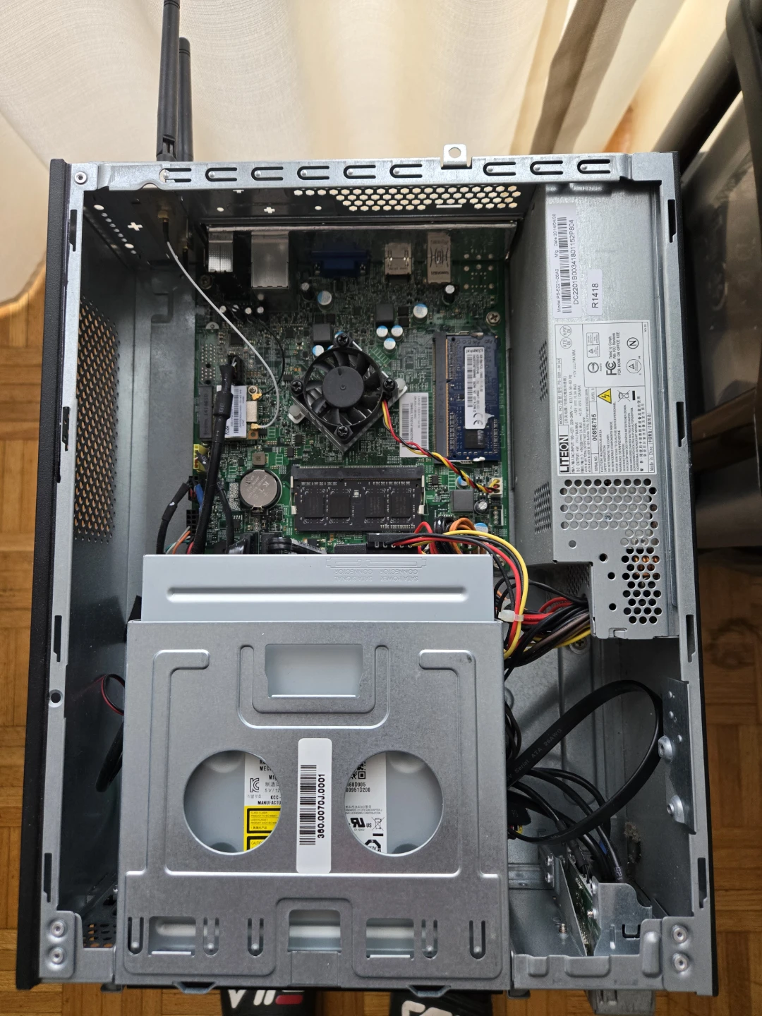Acer Aspire AXC-605-ER12 desktop - photo 3