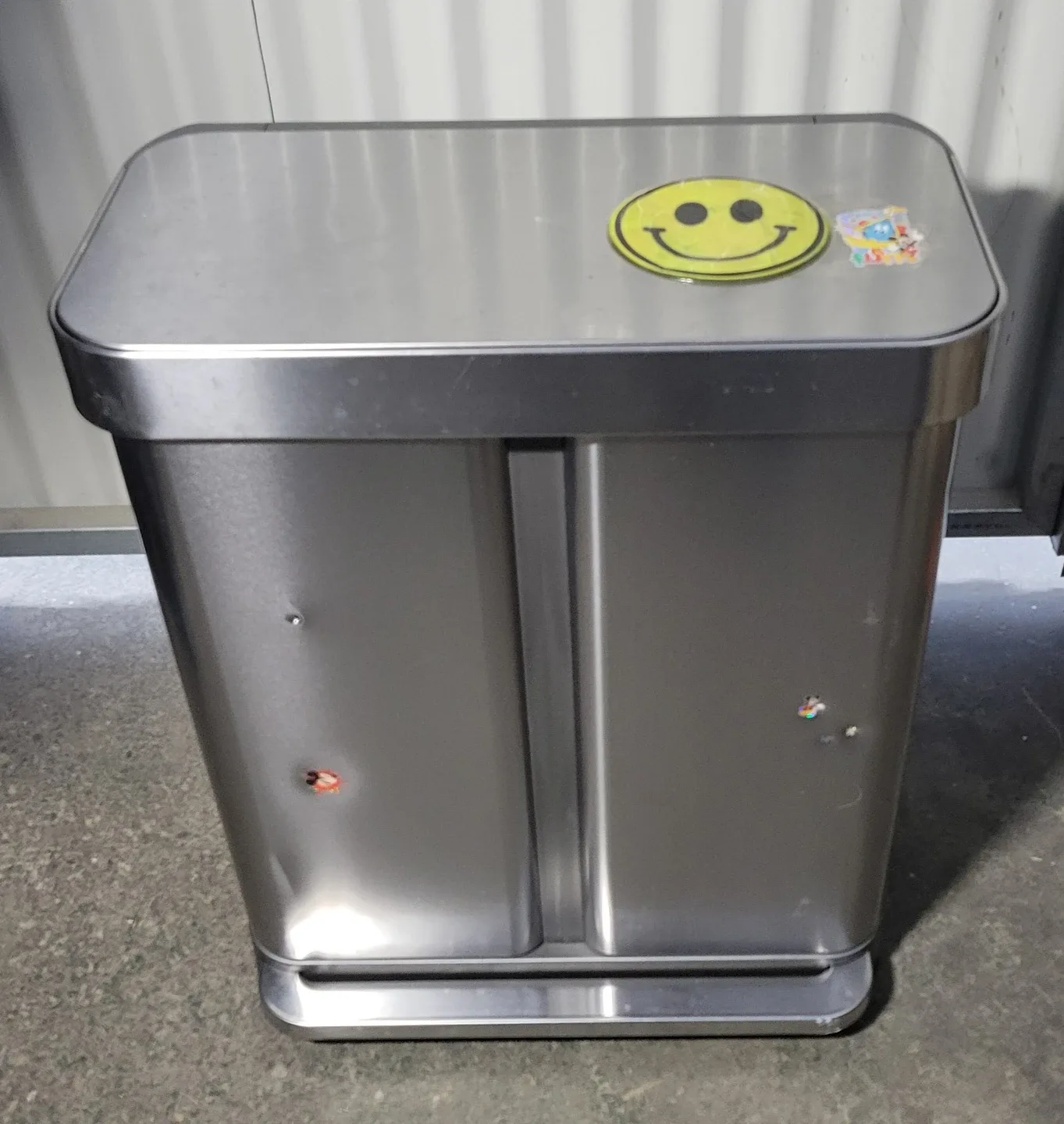 Dual Compartment Trash Can
