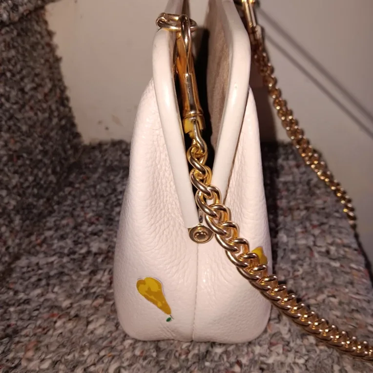 Coach White Leather Kisslock Handbag image indicator(4)