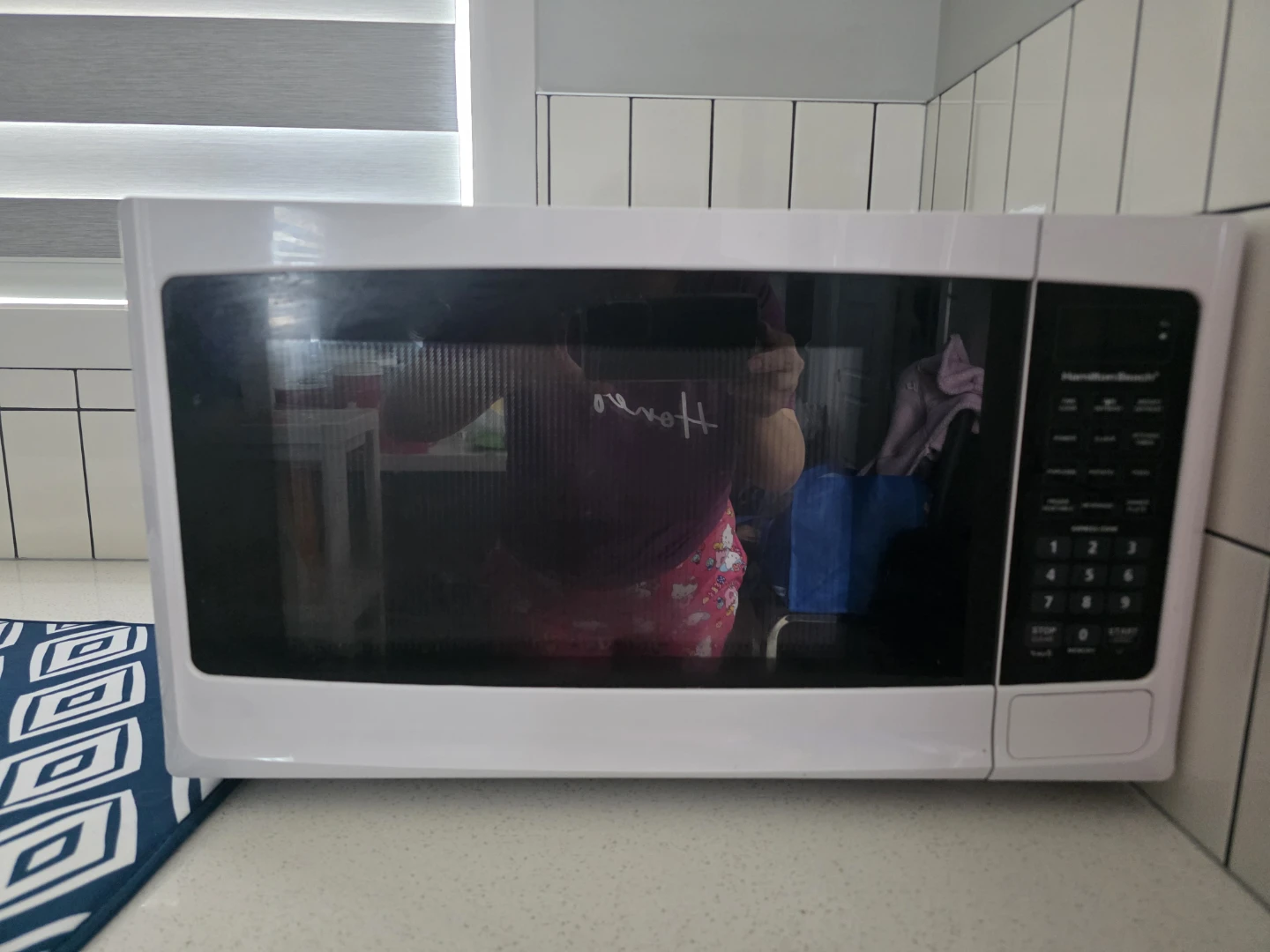 Hamilton Beach Microwave Oven - photo 5