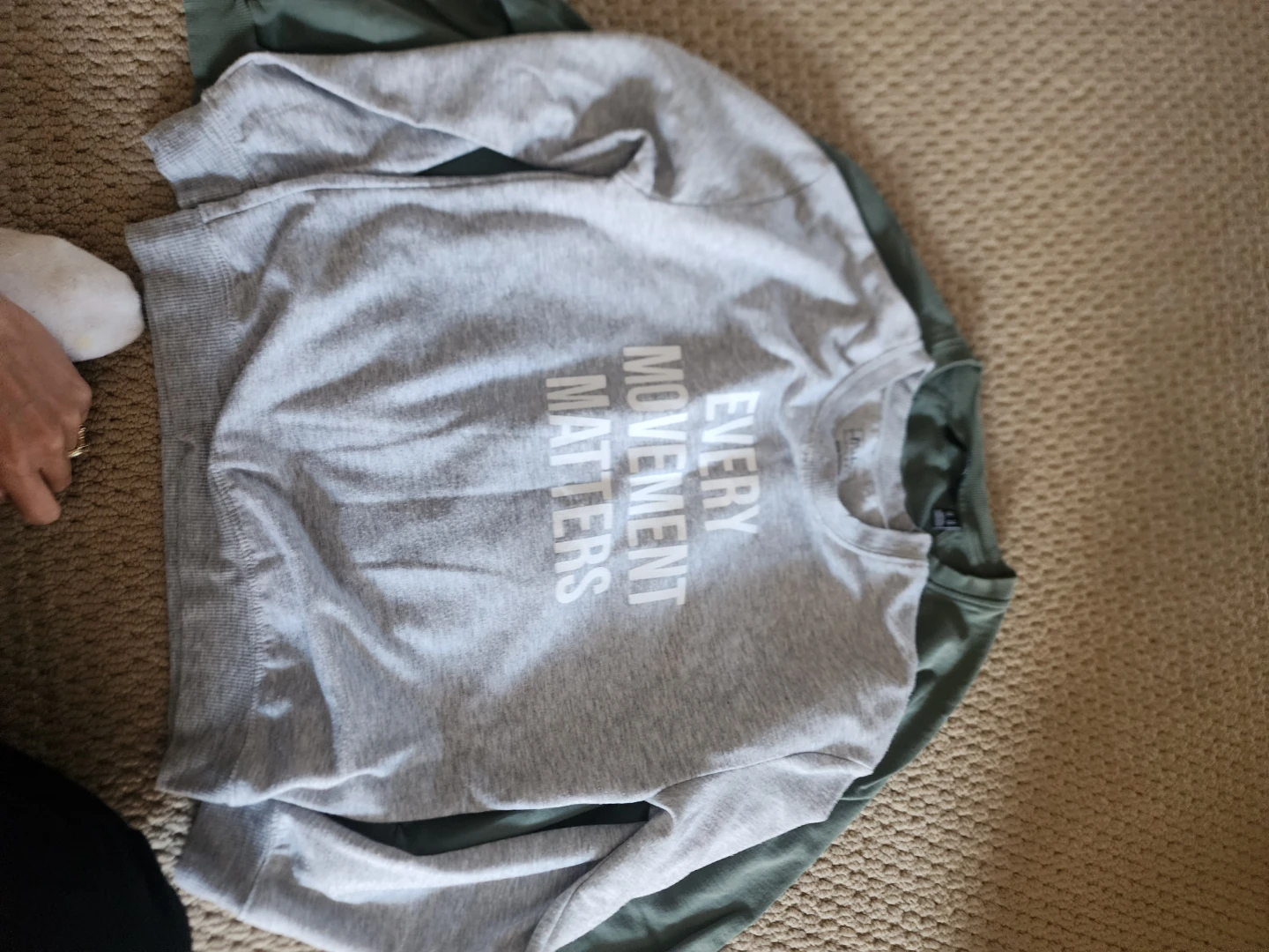 Free xs to small women's clothing - photo 3