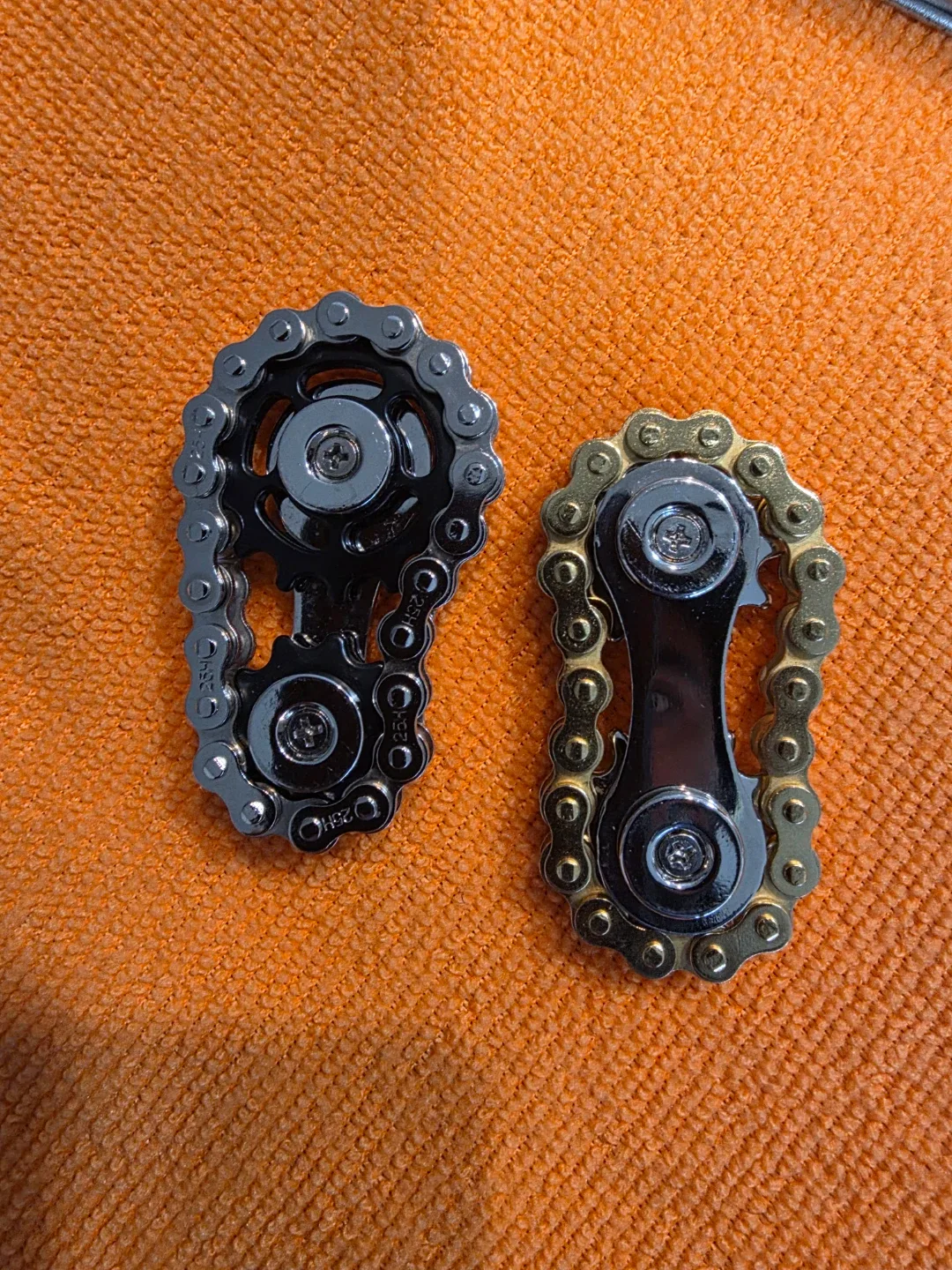 Chain Fidget Spinners - Silver and Gold image indicator(2)