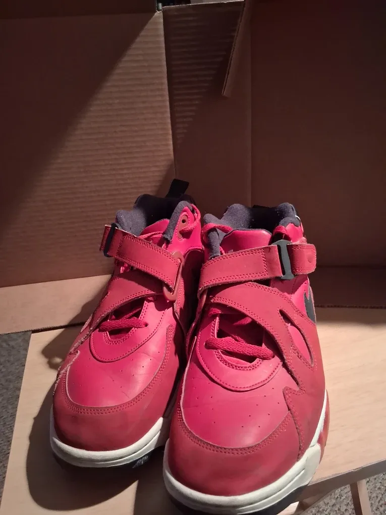 Nike Air Force Max CB Red