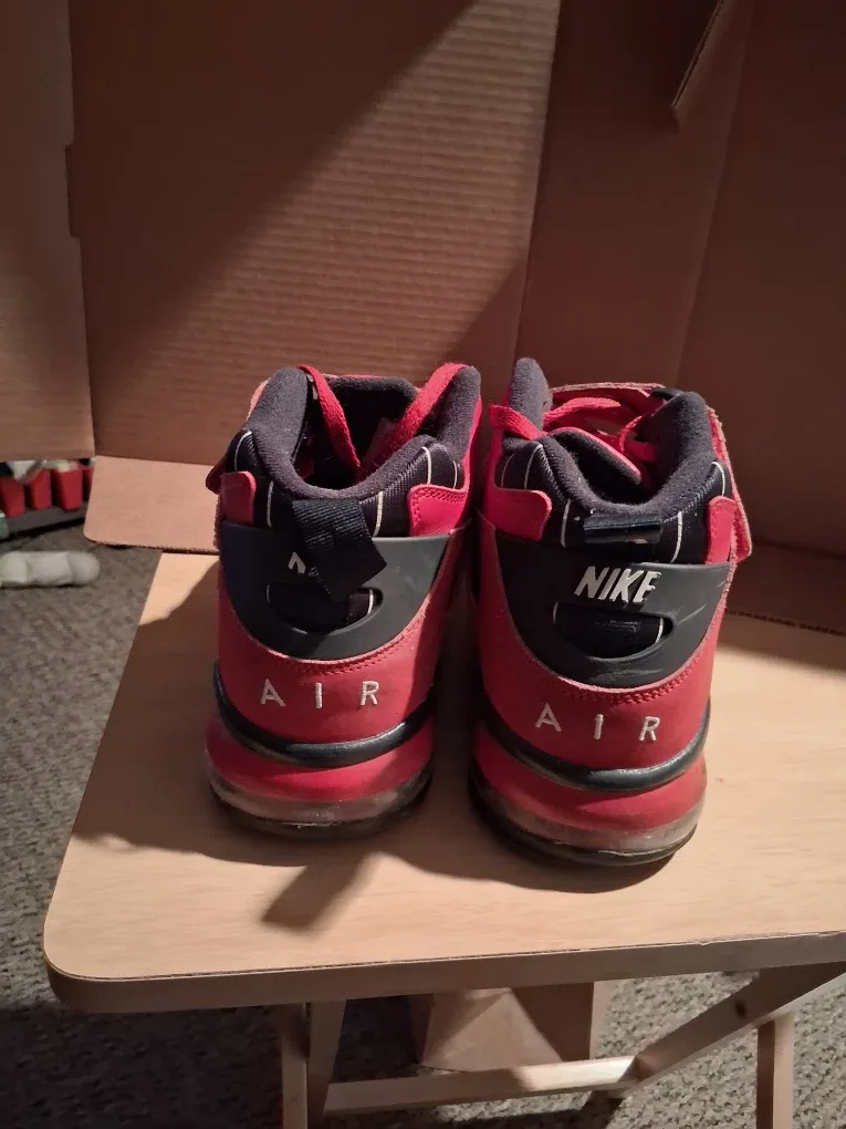 Nike Air Force Max CB Red image indicator(2)