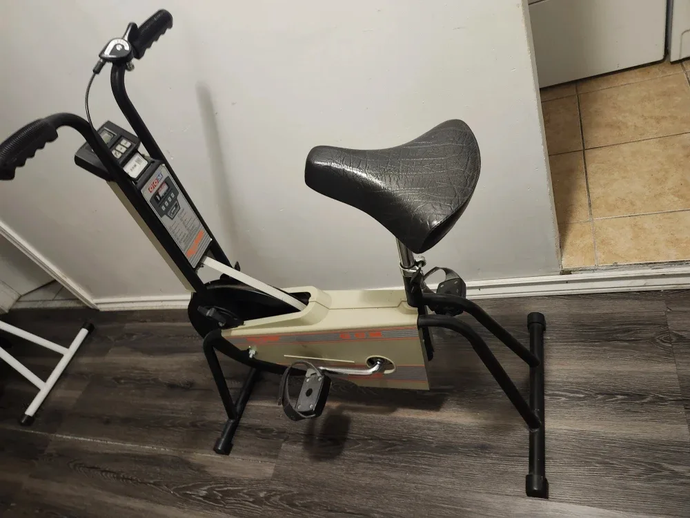 Vintage CCM Exercise Bike image indicator(2)