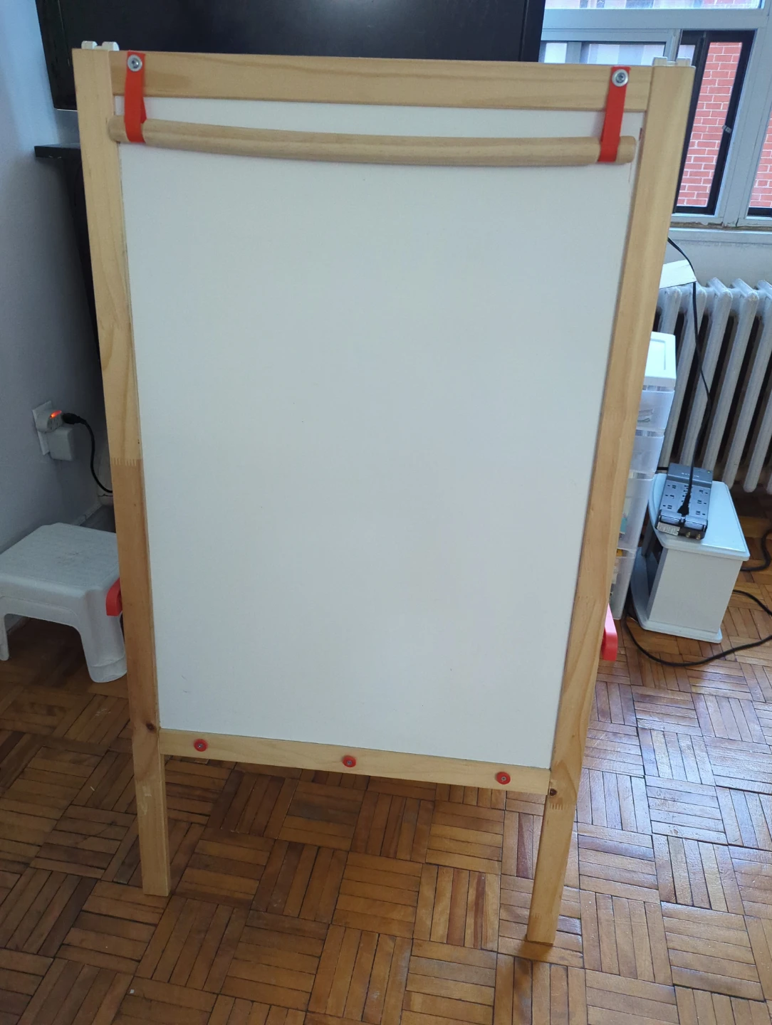 Kids Easel