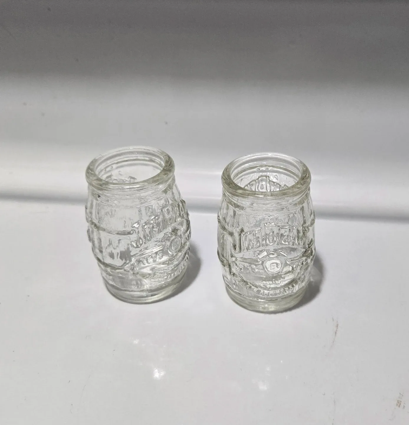 Jim Beam 200th Anniversary Keychain & Shot Glasses image indicator(3)