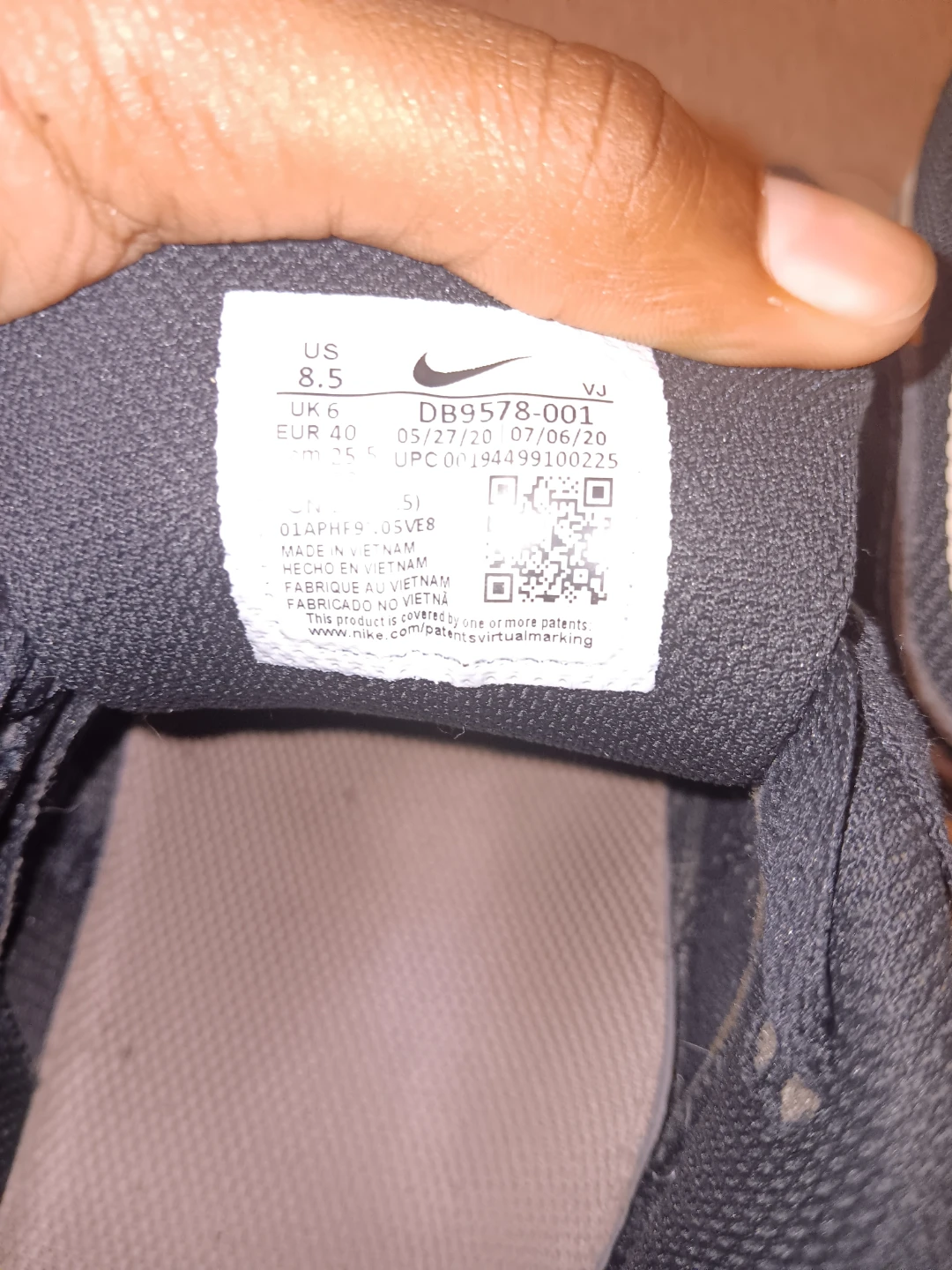 Nike Air Max 90 - Size 8.5 - photo 5