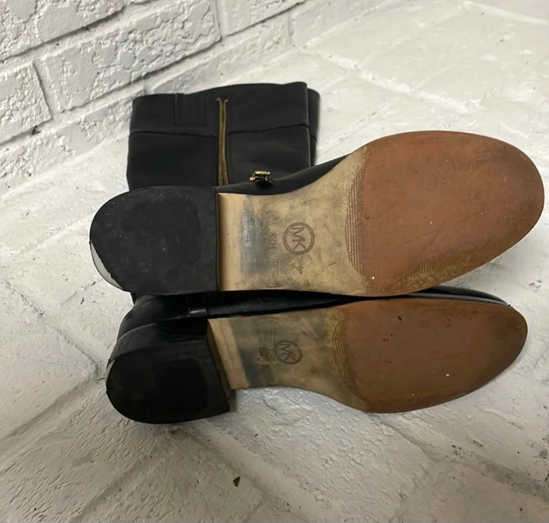 Ladies  Michael Kors  Black  leather  boots image indicator(4)