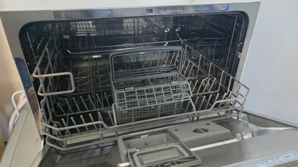 Danby DDW621WDB Countertop Dishwasher image indicator(2)