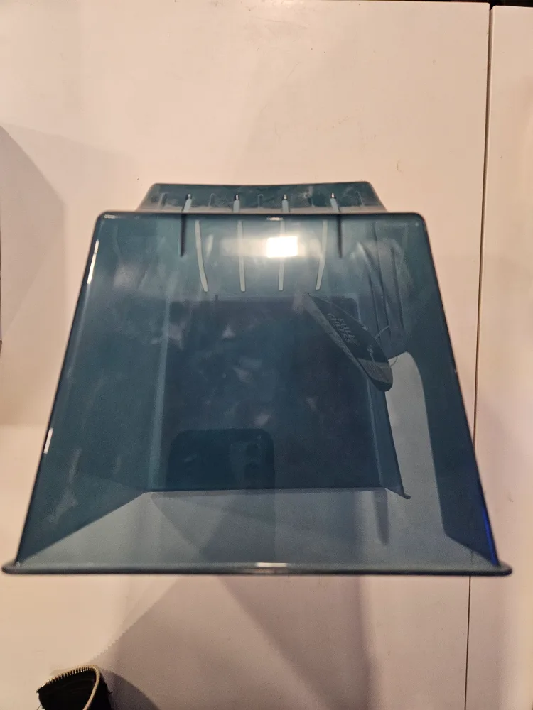 Full Cheeks Easy Clean House Hideaway image indicator(2)