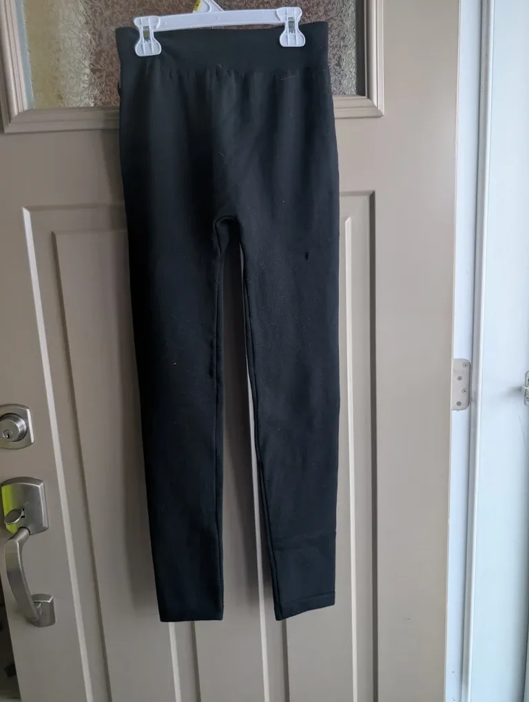 BNWT Womens sz L/XL fleece lined leggings image indicator(2)