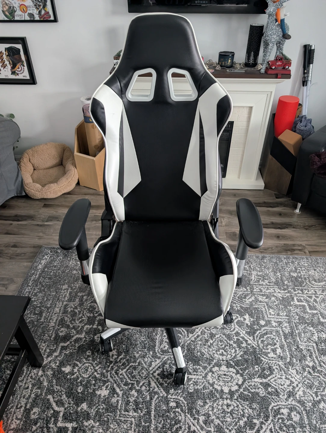Black and White Gaming Chair - photo 2