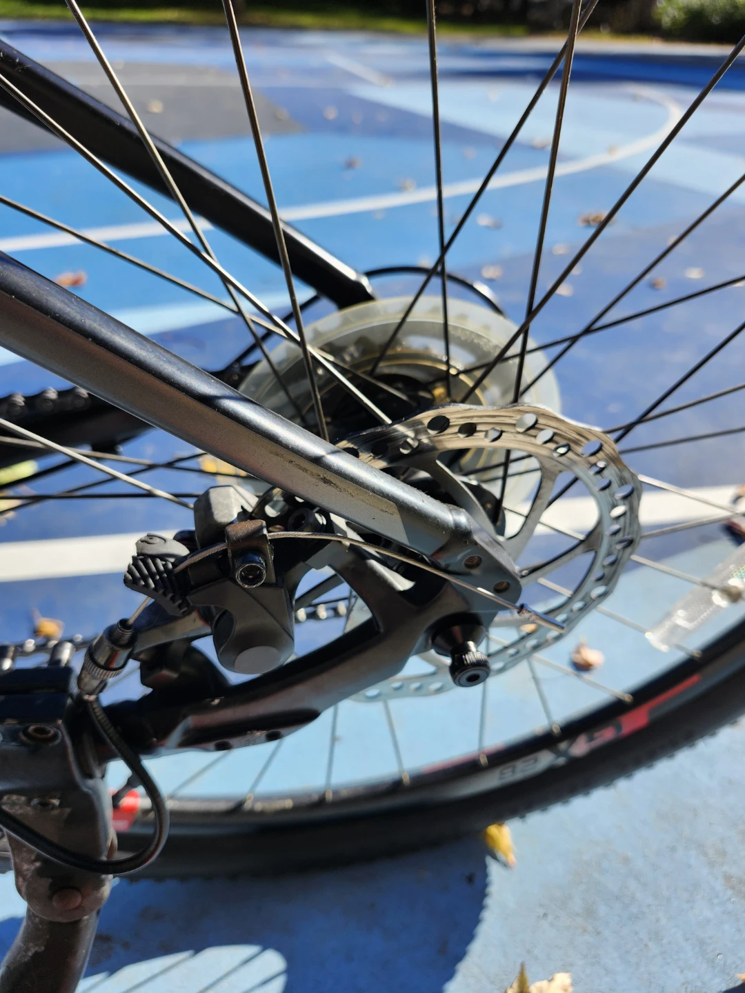 Giant ATX 2 Mountain Bike - W Disc breaks - photo 5