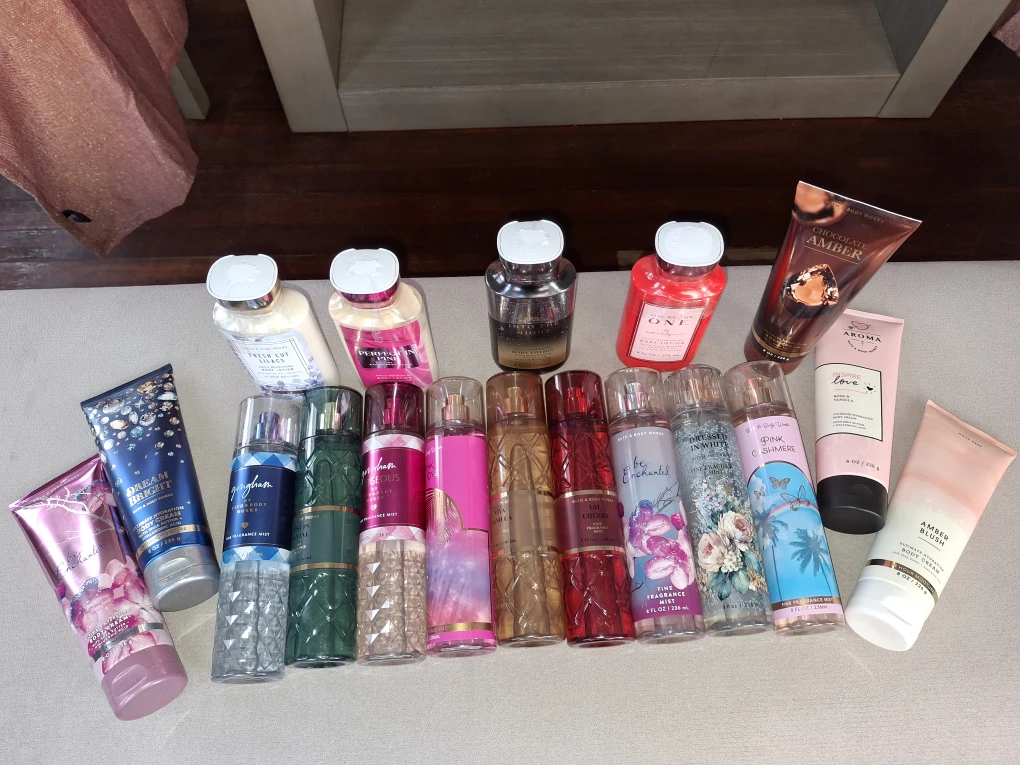 Bath & Body Works Lot - Sprays, Lotions, and More! - photo 2