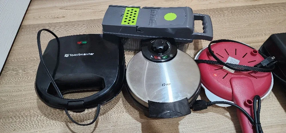Toastmaster Sandwich Maker, Oster Waffle Maker, & More