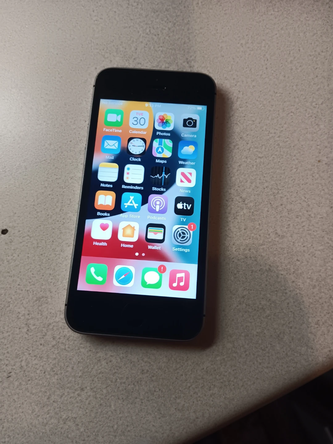 Apple iPhone SE