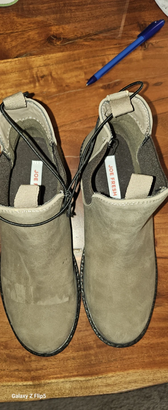 Joe Fresh Kids' Boots - Size 6 - photo 2