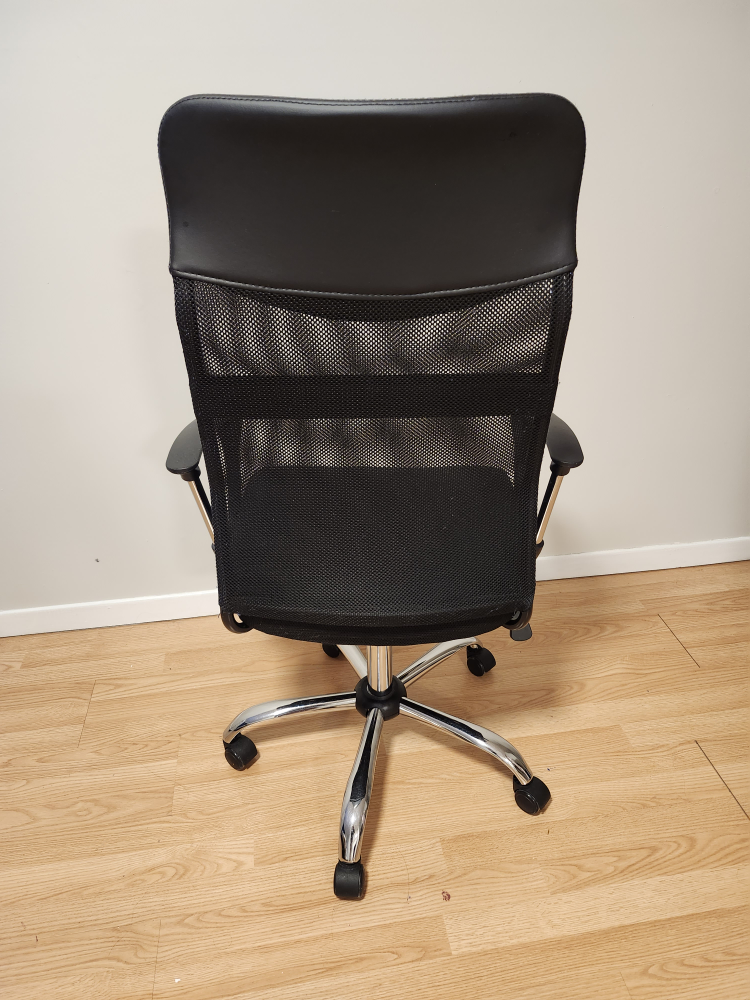 Black Office Chair - photo 2