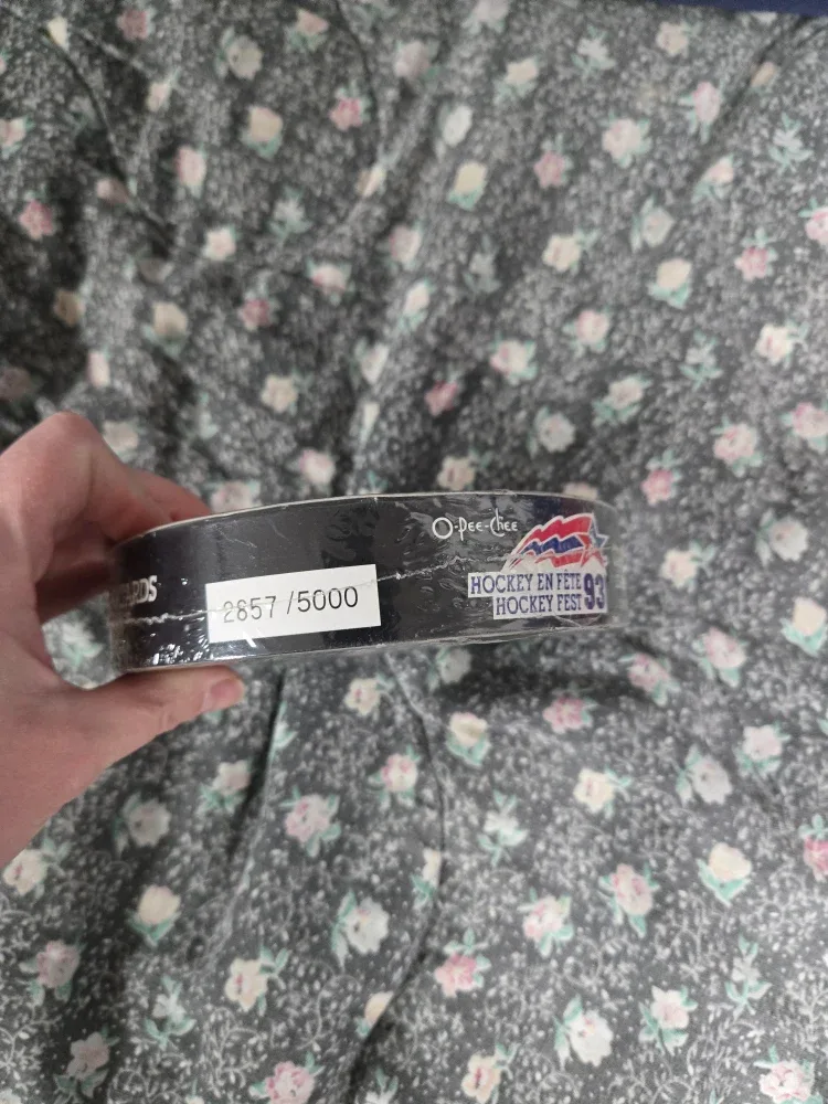 Montreal Canadiens 1993 O-Pee-Chee Hockey Cards image indicator(3)