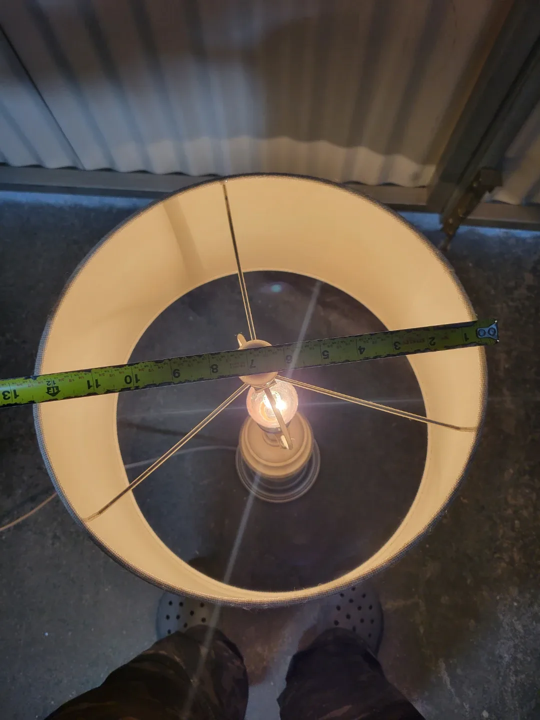 Table Lamp with Shade image indicator(3)