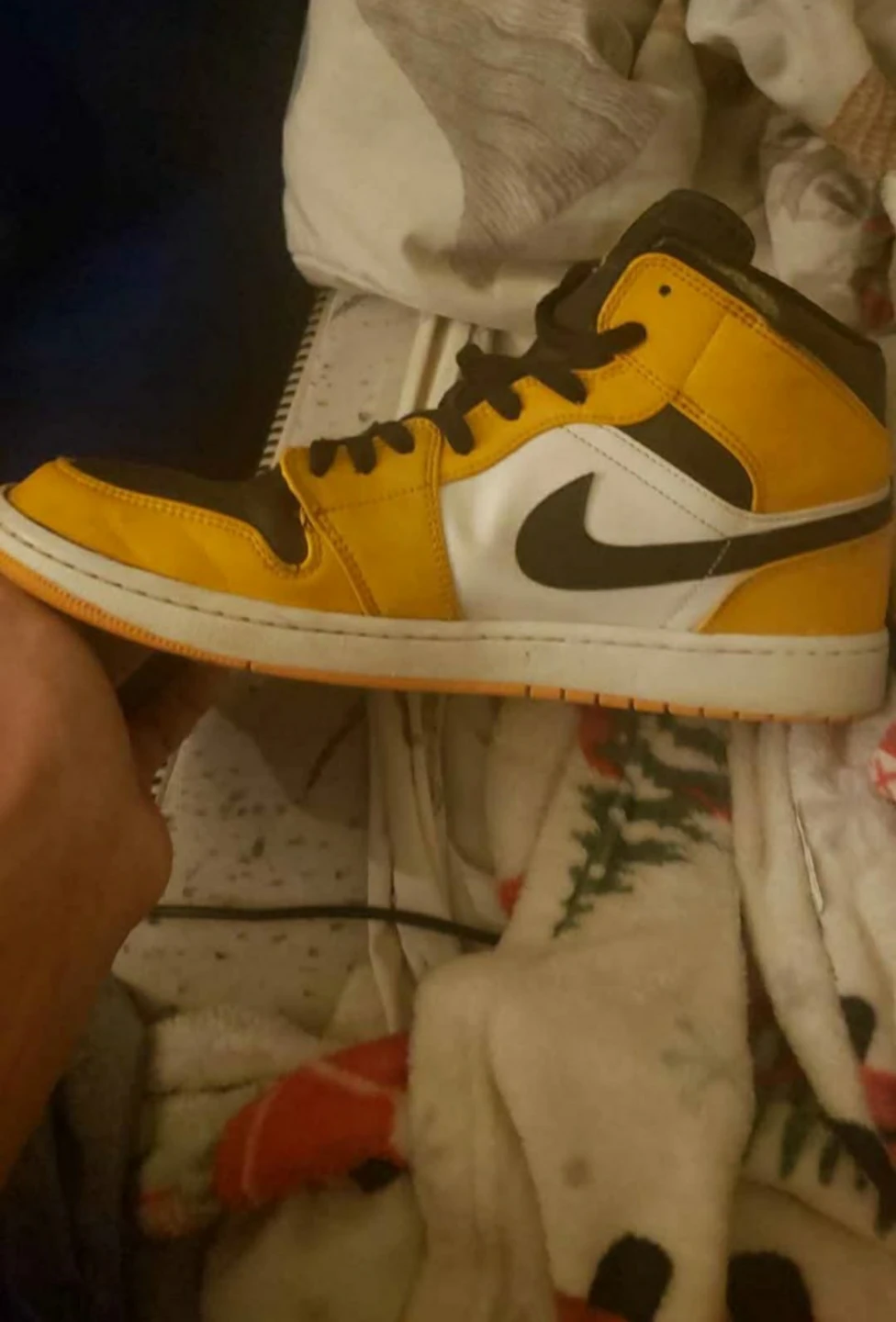 Nike Air Jordan 1 High Yellow/Black – Size 12 (Used) - photo 2
