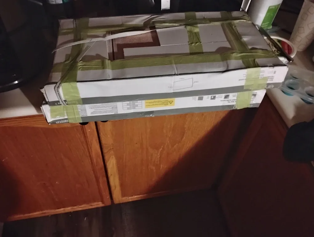 en Vogue Floor Tile - cut off ceramic tile pieces