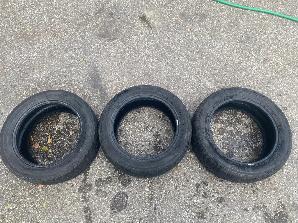 Ice Blazer WSL2 205/55R16 Winter Tire image indicator(8)