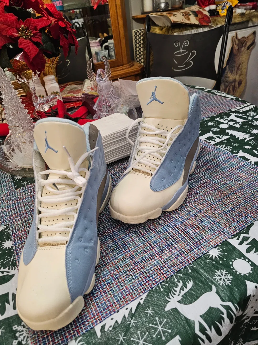 Air Jordan 13 Retro Powder Blue Size 9.5 image indicator(2)