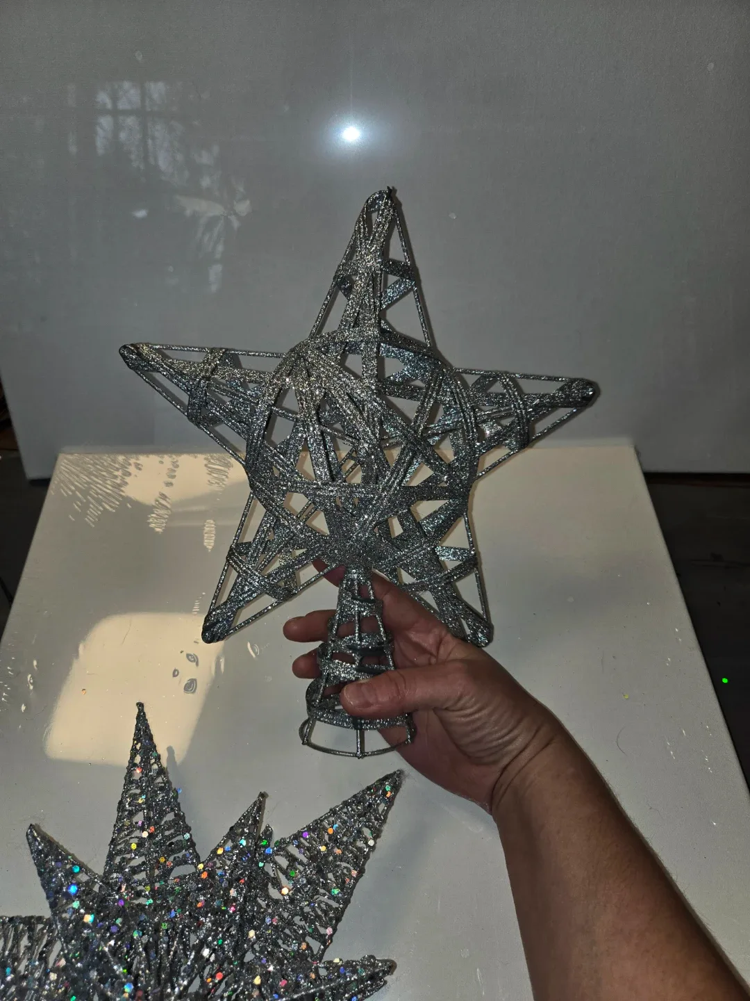 Silver Glitter Star Christmas Tree Topper image indicator(2)