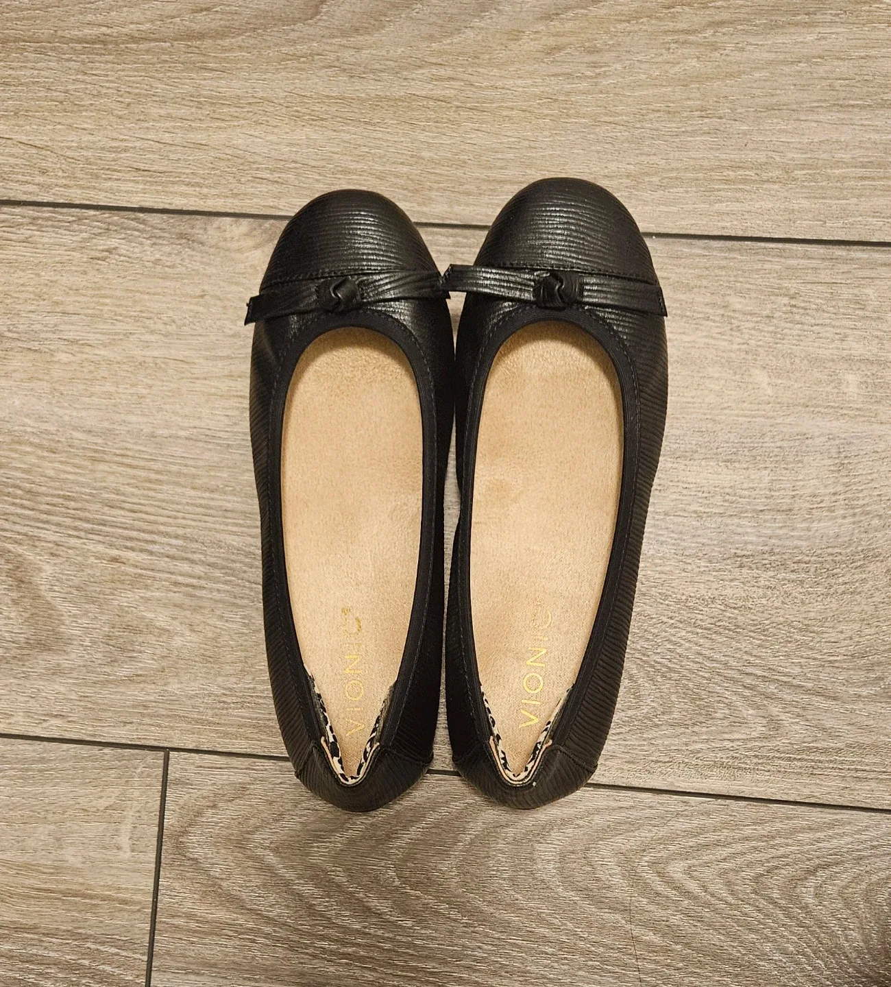 Vionic Black Ballet Flats Size 5M