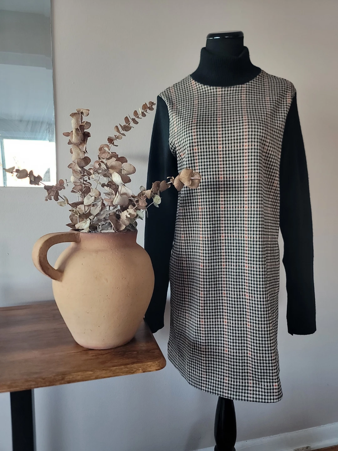 RD Style Plaid Dress - Size M EUC preppy sweaterdress