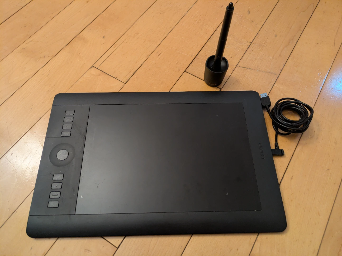 Wacom Intuos Pro Medium Pen Tablet PTH-651/K