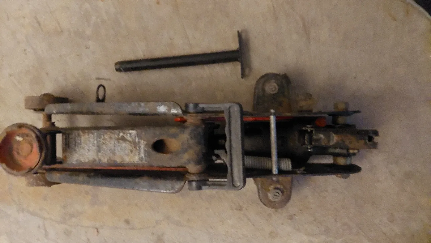 Hydraulic Floor Jack image indicator(2)