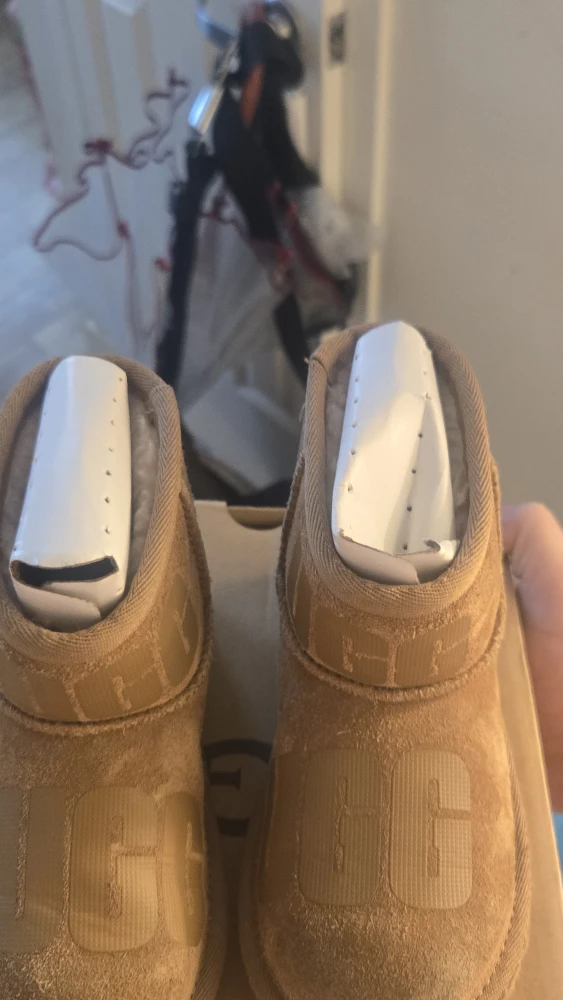 UGG T Classic Mini Scatter Graphic Boots - Size 10 children - photo 3