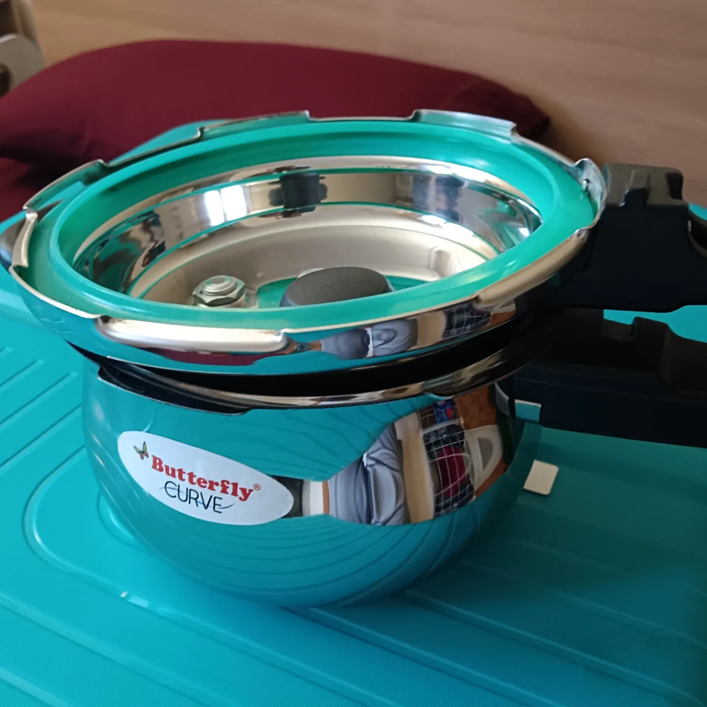 Butterfly Curve Pressure Cooker 3L stainless steel (New)