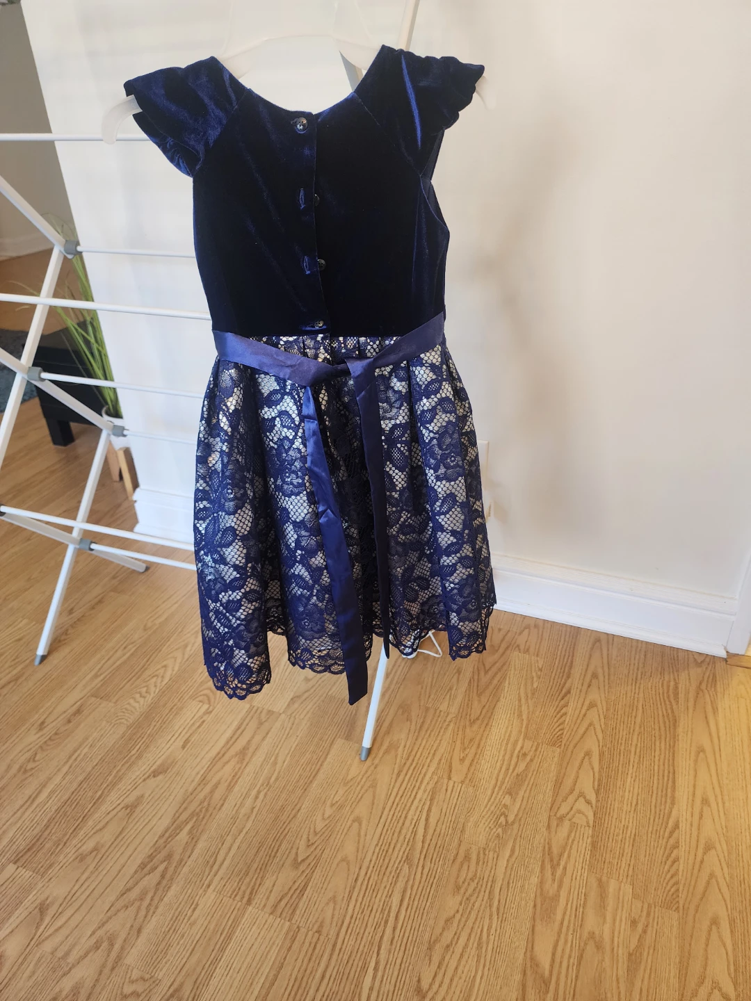 Girls' Blue Velvet & Lace Dress