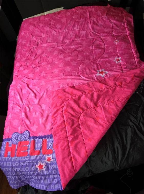 Hello Kitty reversible quilt #Cleanout - photo 2