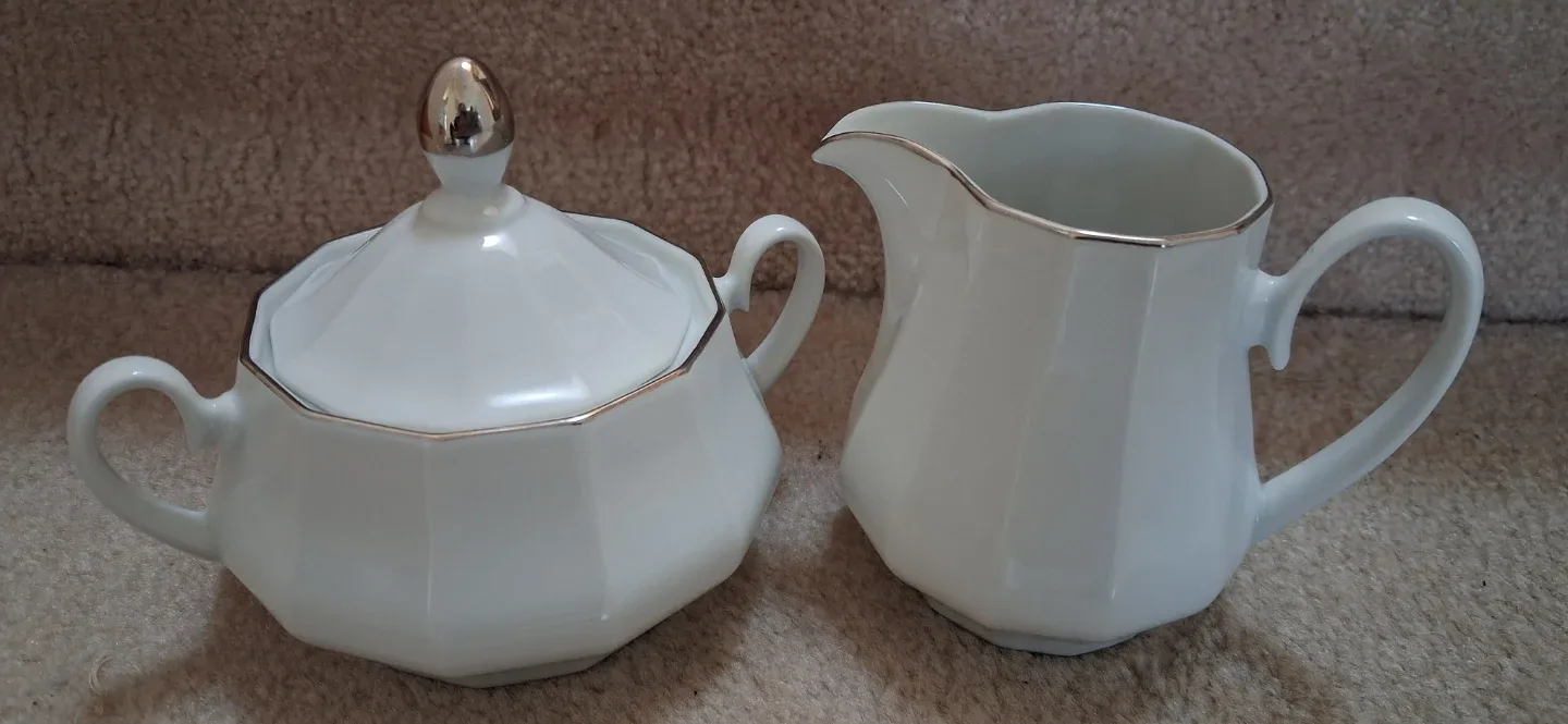 Epiag Creamer & Sugar Bowl Set