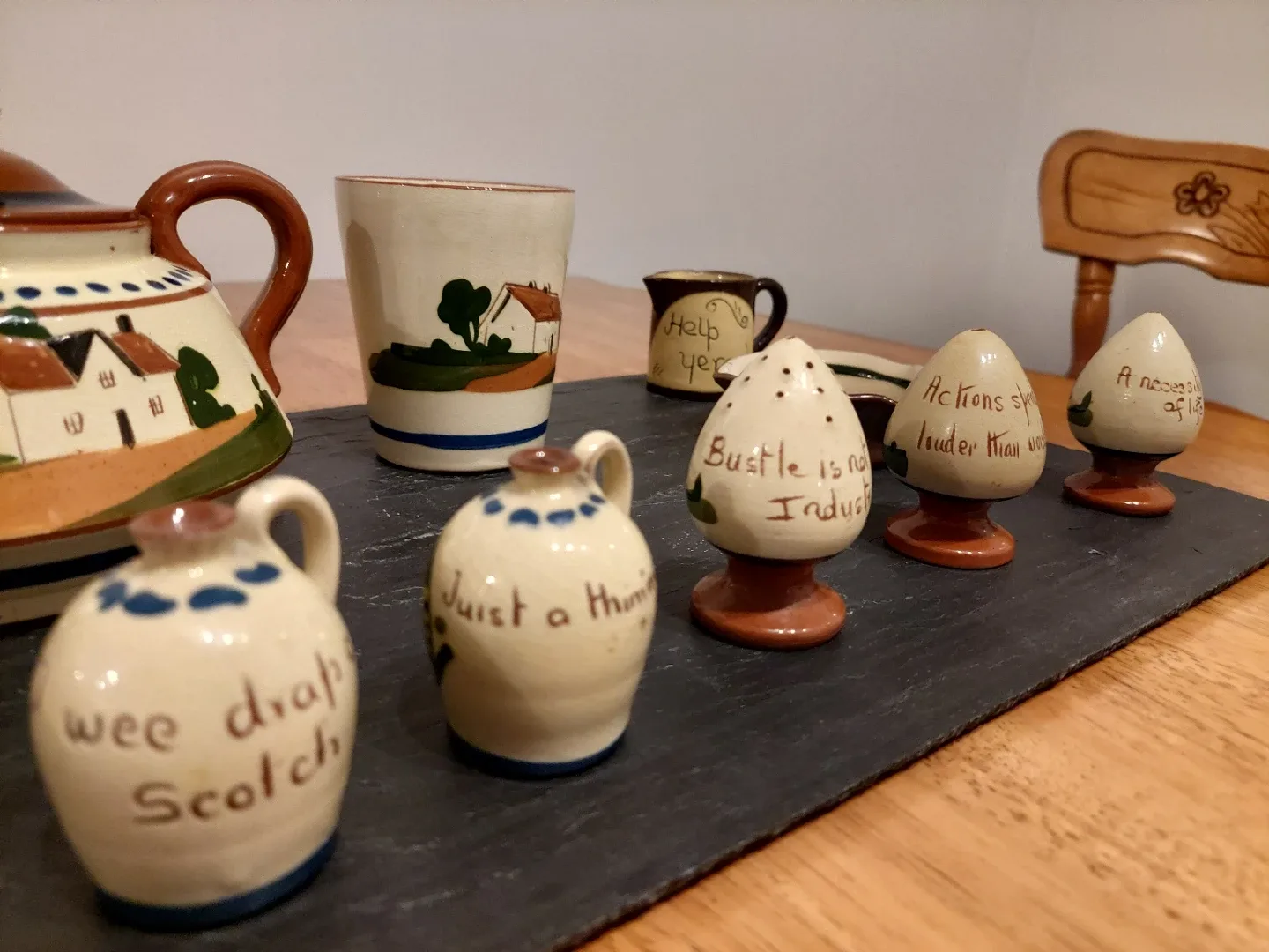 Watcombe Devon Mottoware Teapot image indicator(5)