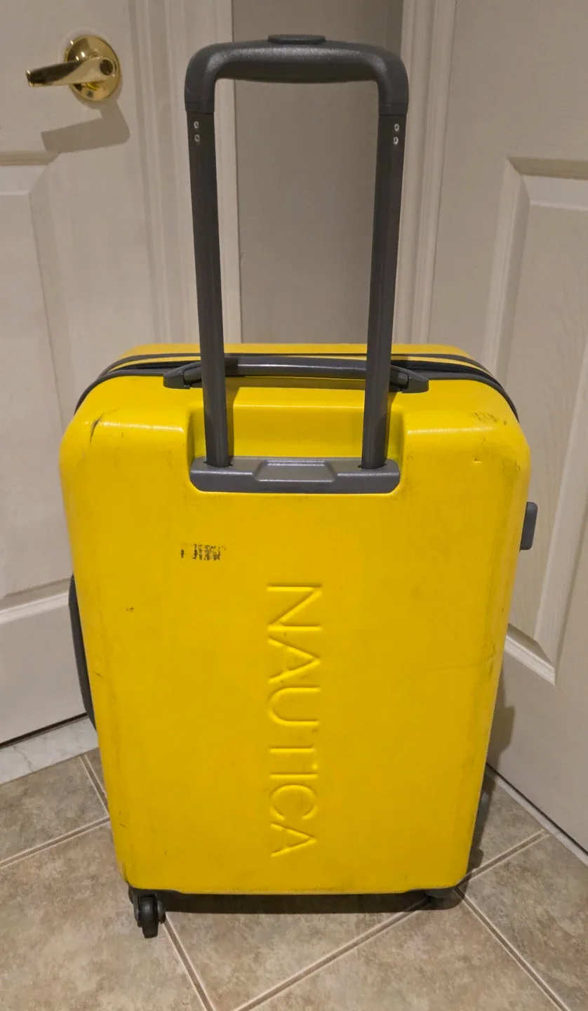 Nautica Yellow 24" Expandable Suitcase image indicator(6)