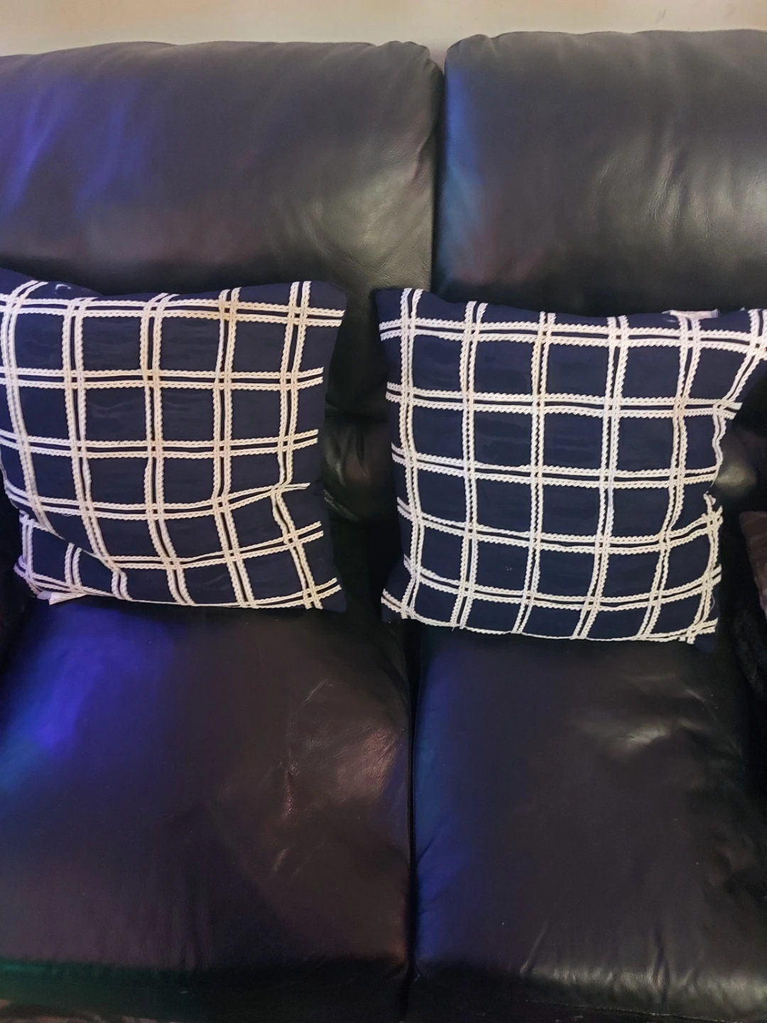 HIMATSINGKA AMERICA INC. Pillow Set - photo 2