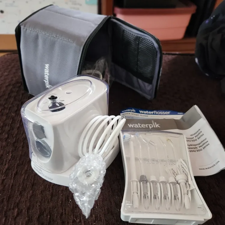 Waterpik Waterflosser WP-200/300 Series