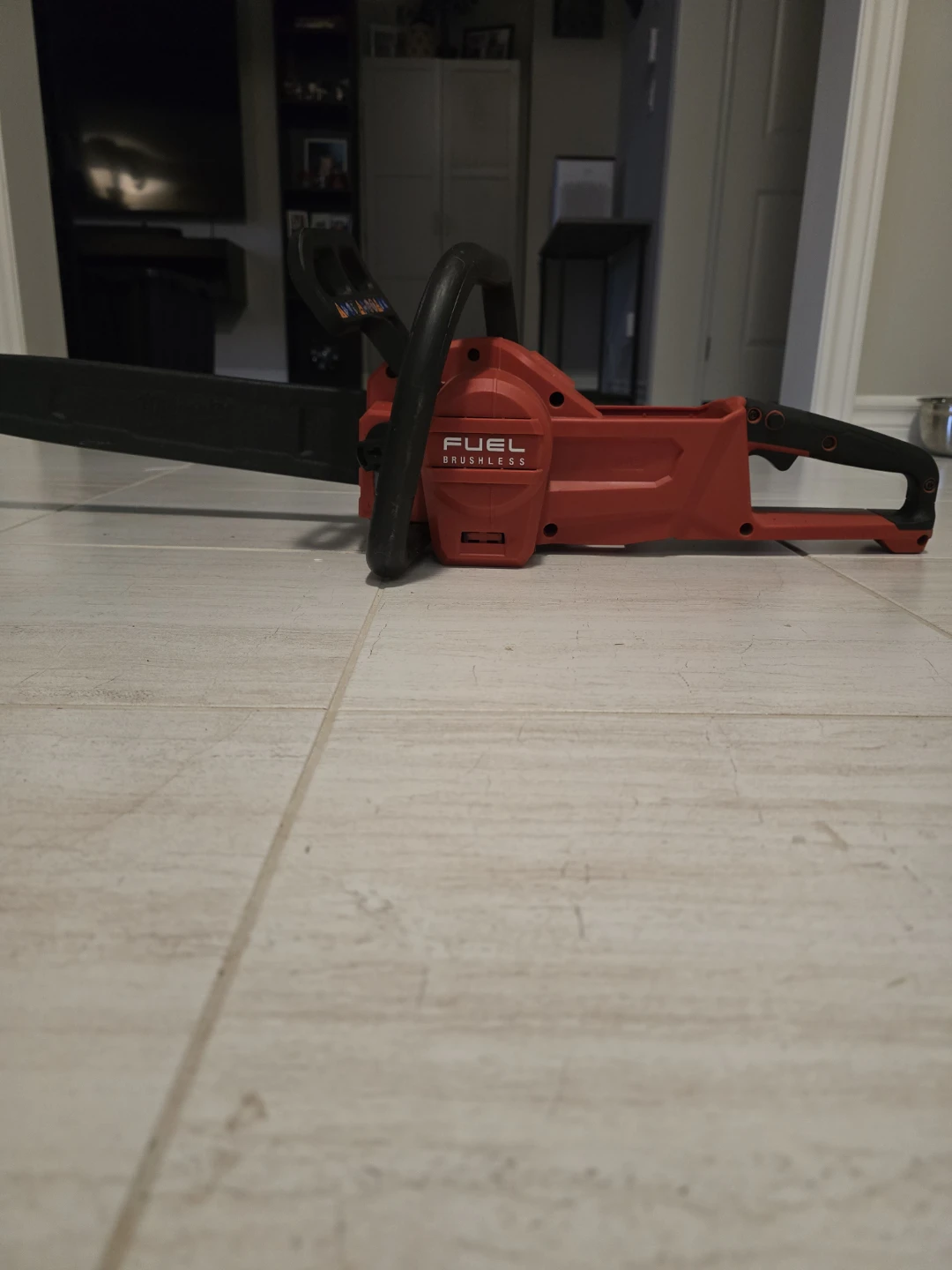 Milwaukee FUEL Brushless Chainsaw - photo 2