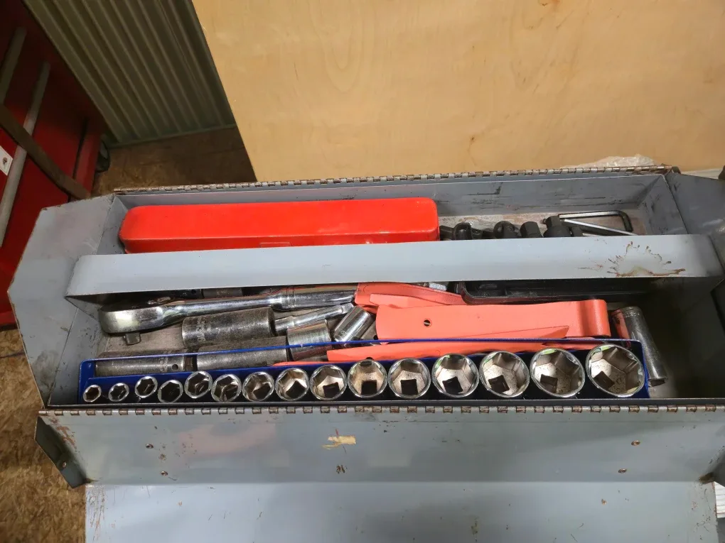 Black & Decker Heavy Duty Tool Box with Tools image indicator(2)