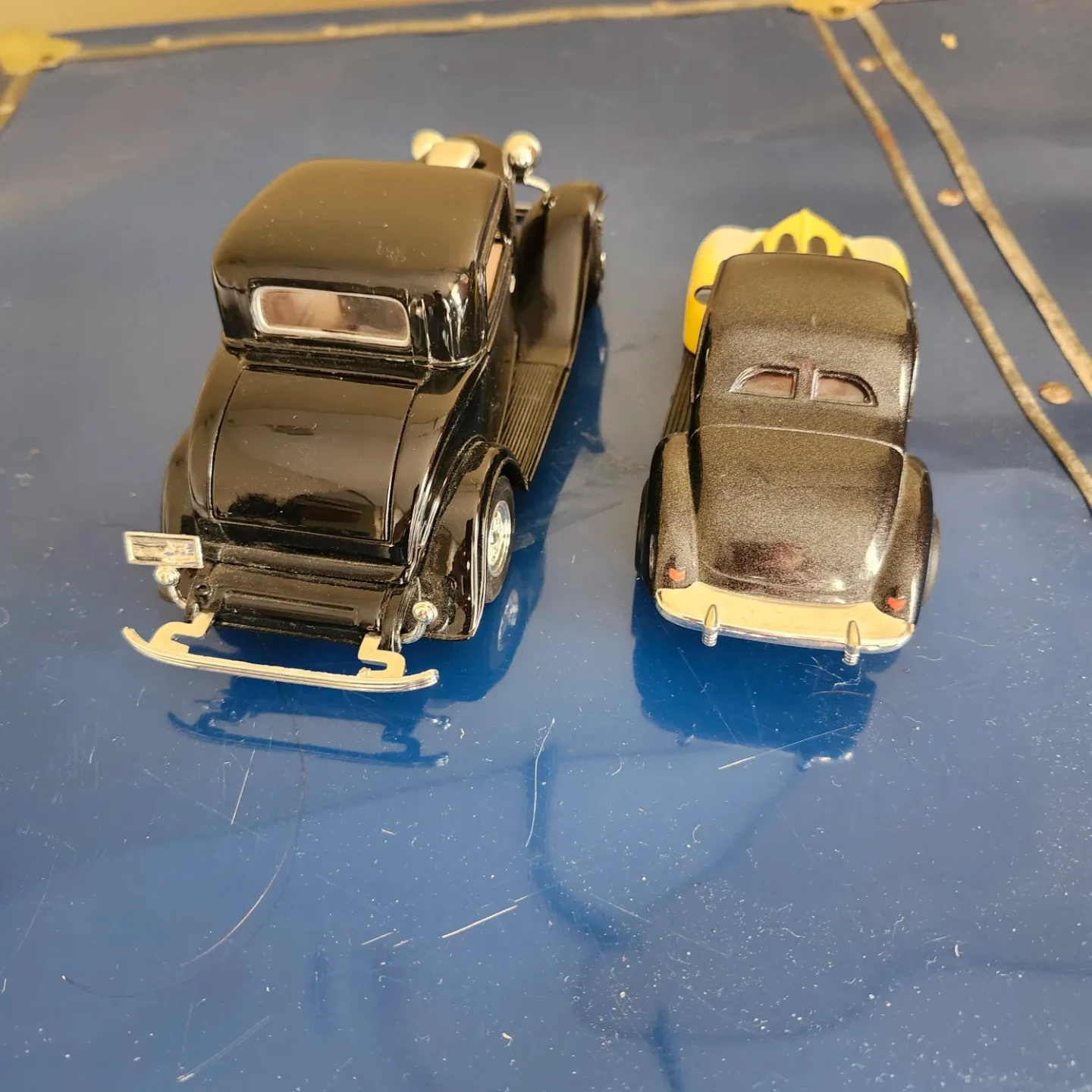 Vintage Diecast Model Cars - Set of 2 image indicator(4)