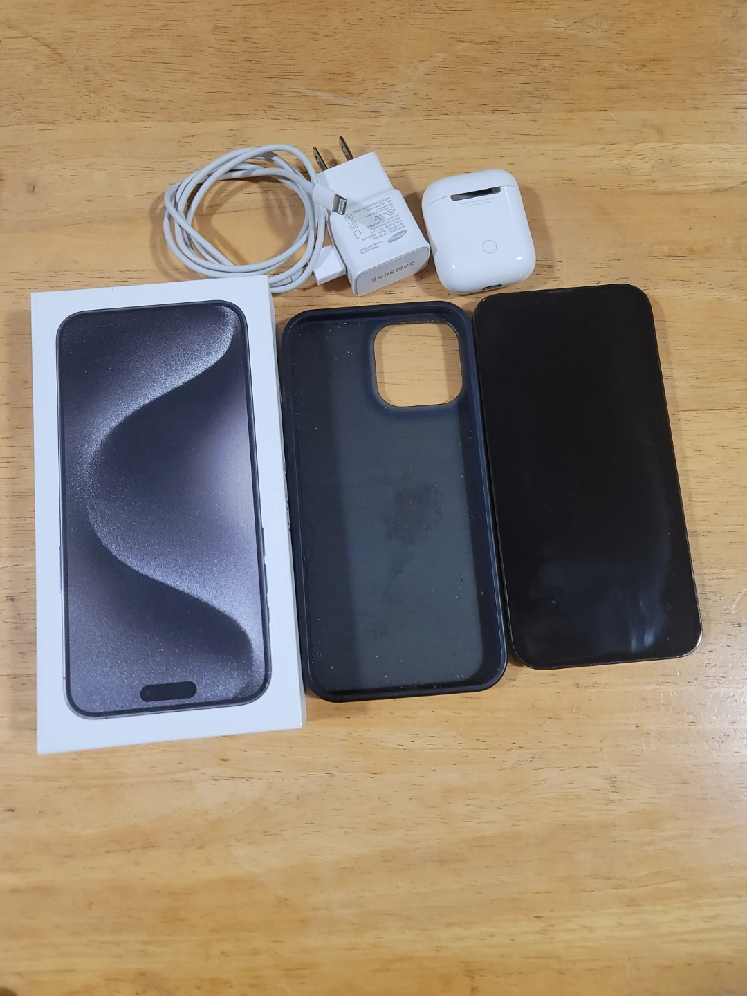 MLEK3LL/A iPhone 13 Pro Mex, Silver, 256GB Model A2484 unlocked - photo 3