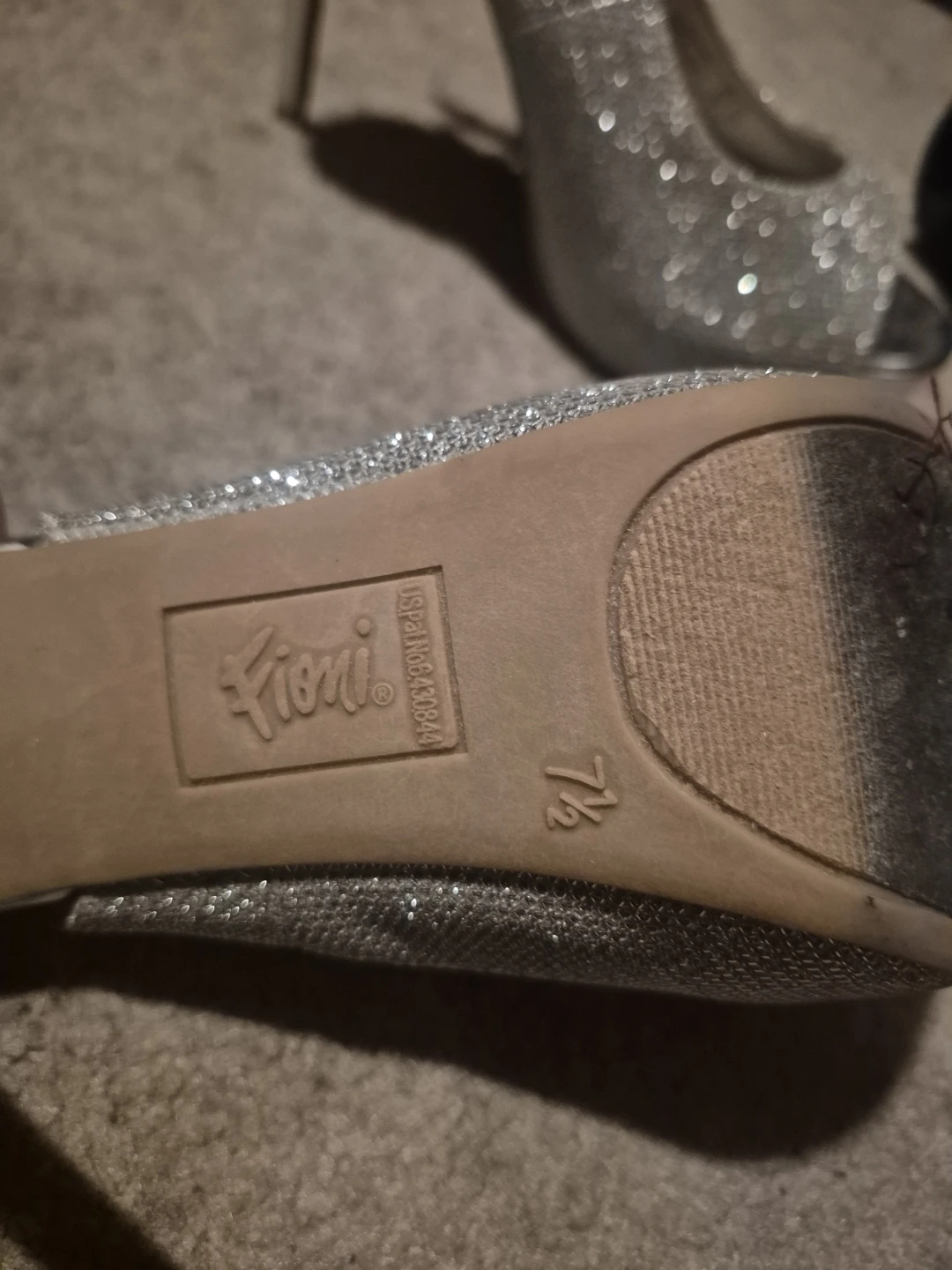 Fioni Silver Glitter Heels - Size 7.5 - photo 4