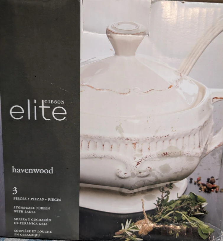 Gibson Elite Havenwood Stoneware Tureen with Ladle